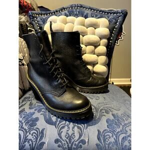 Dr Martens Kendra Black Pebbled Leather Heels size 10/EU 42